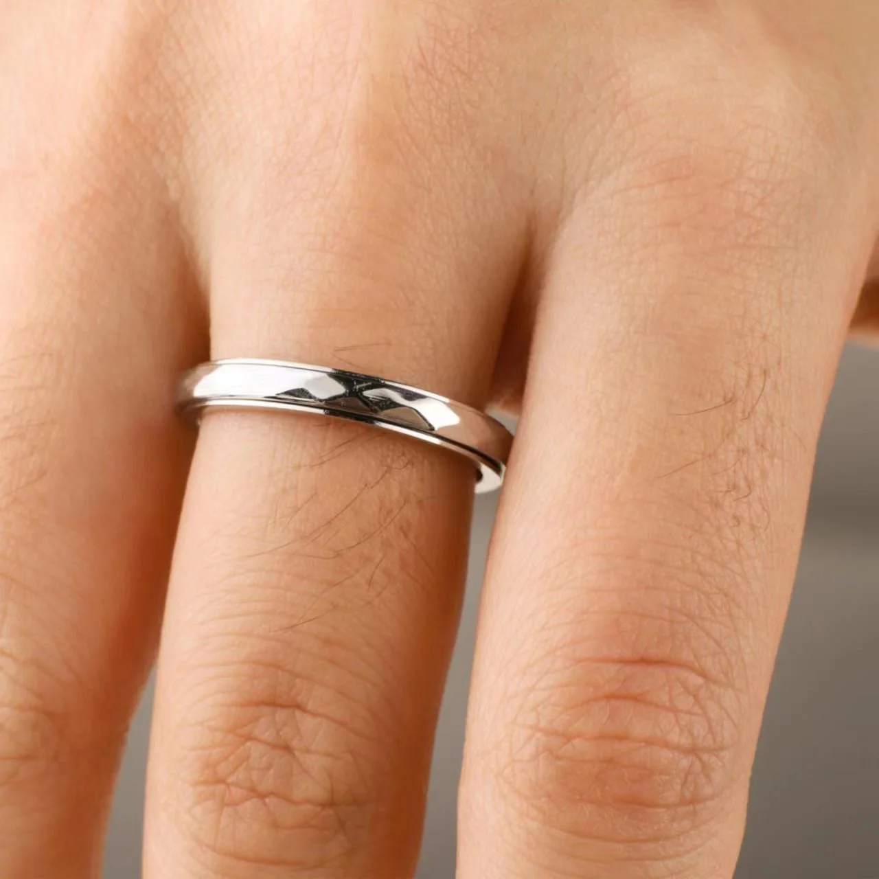 Dainty Hammered Band Spinning Fidget Ring - Image 40