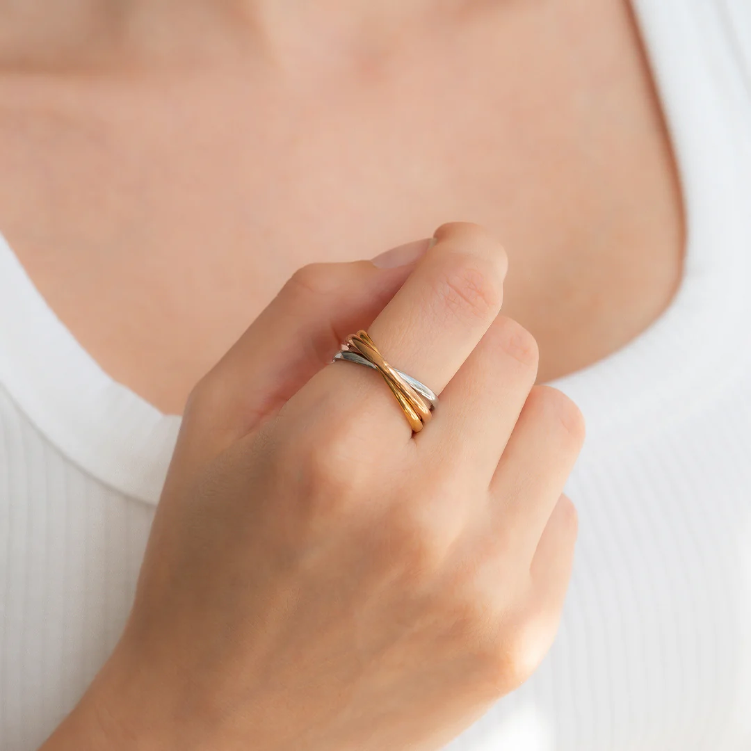 Dainty Interlocking Fidget Ring - Image 45