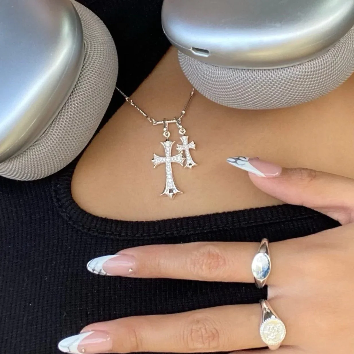 Double Cross Pendant Necklace - Image 8