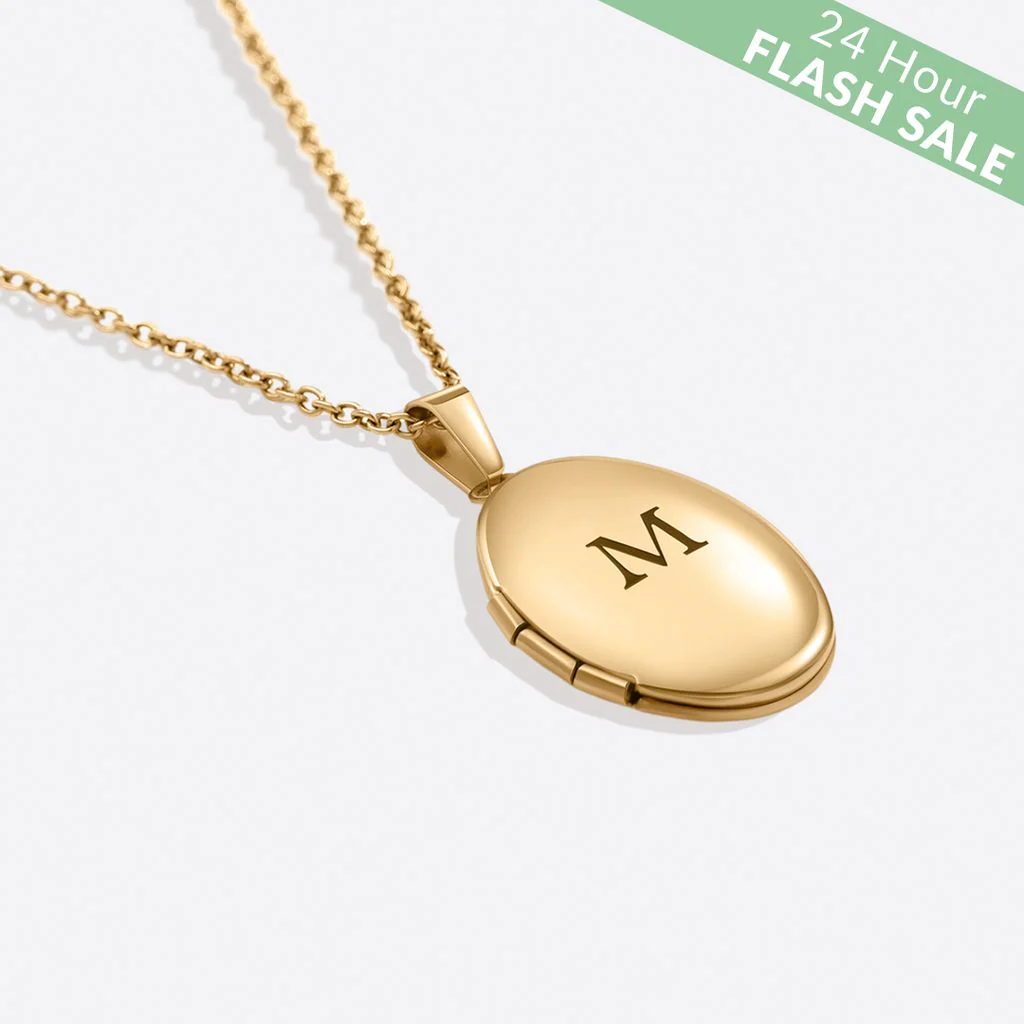 Engraved Oval Photo Locket Necklace - Image 4