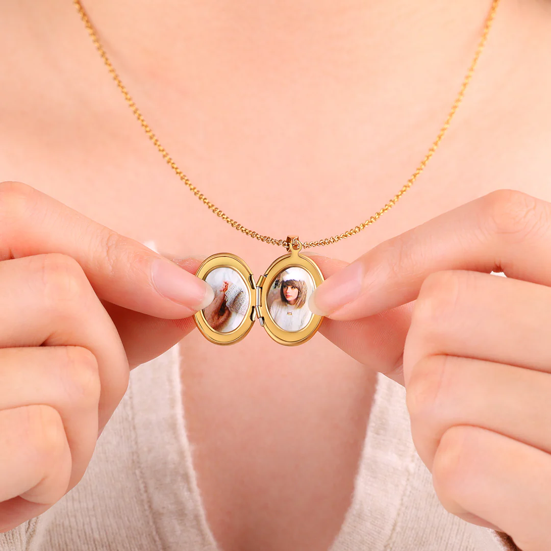 Engraved Oval Photo Locket Necklace - Image 5