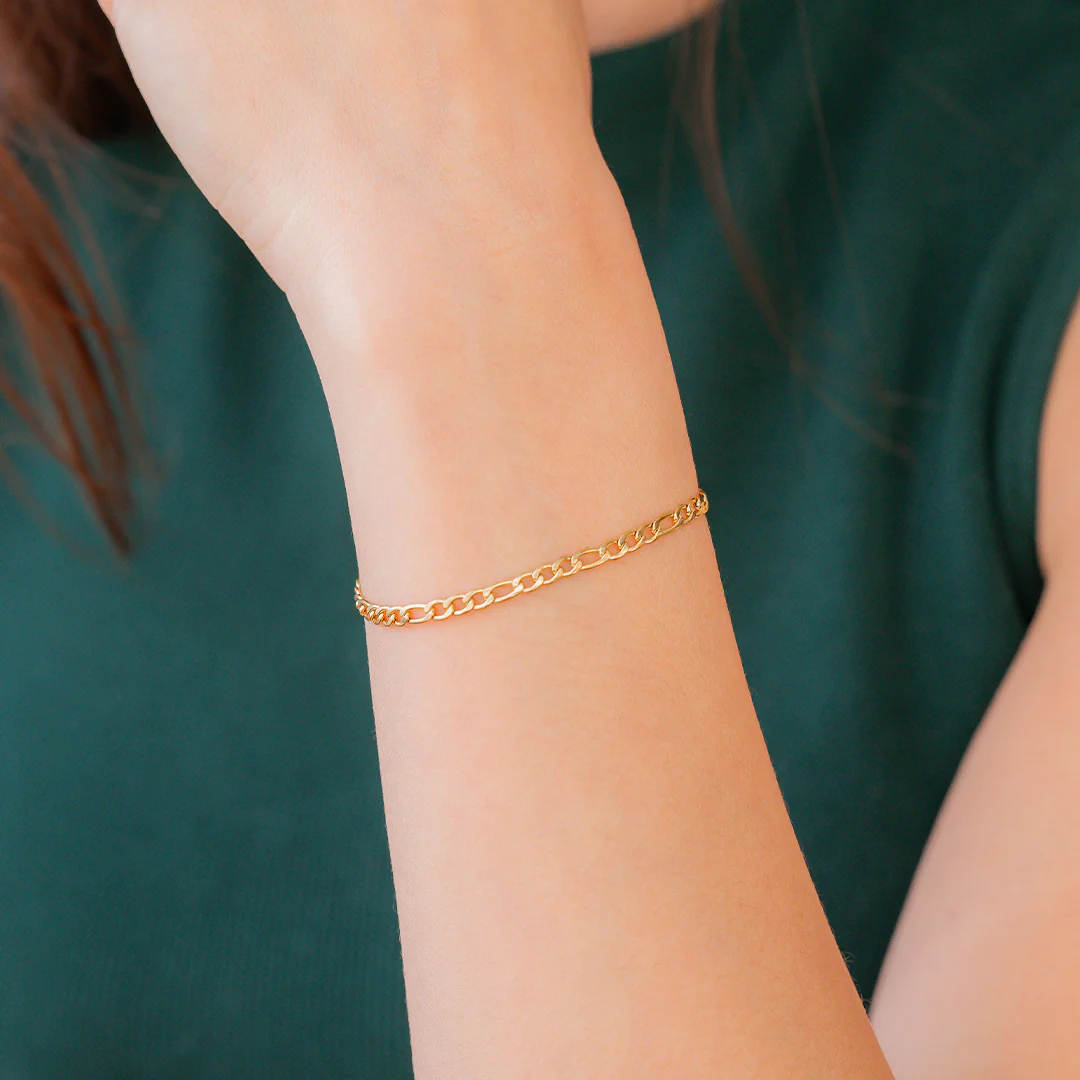 Essential Figaro Chain Bracelet - Image 4