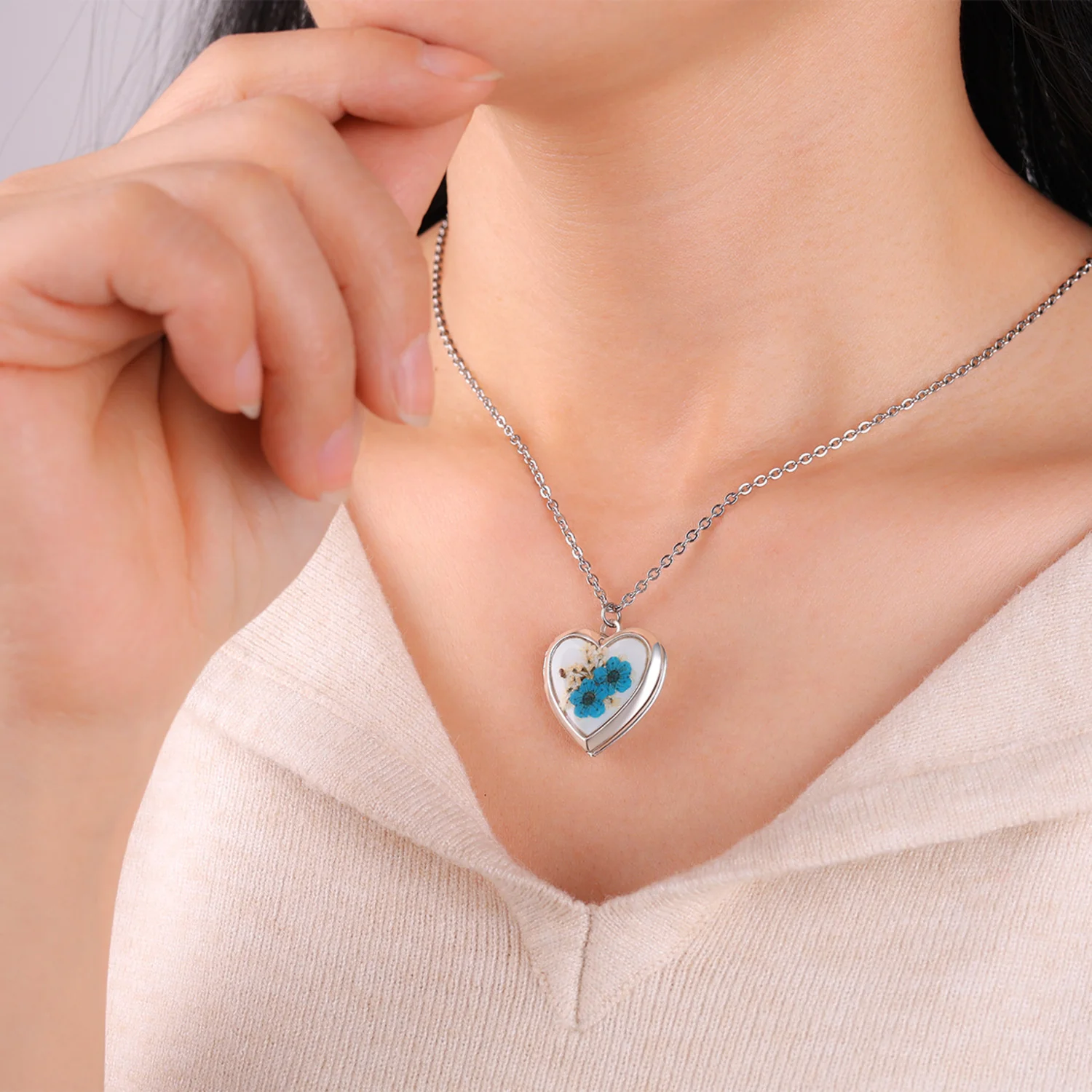 Handmade Pressed Flower Photo Heart Locket - Image 9