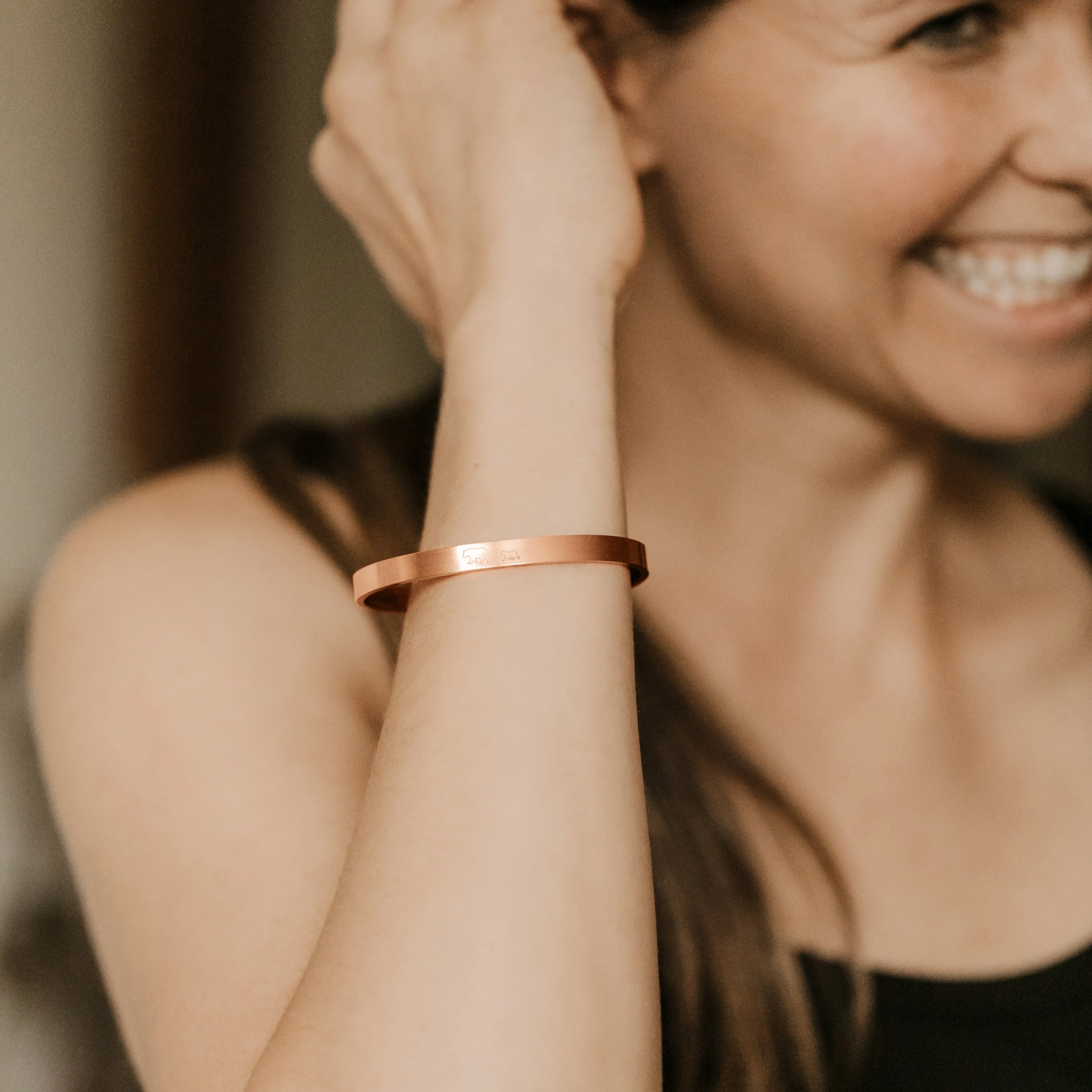 Mama Bear & Her Baby Bears Engraved Cuff Bracelet - Image 13