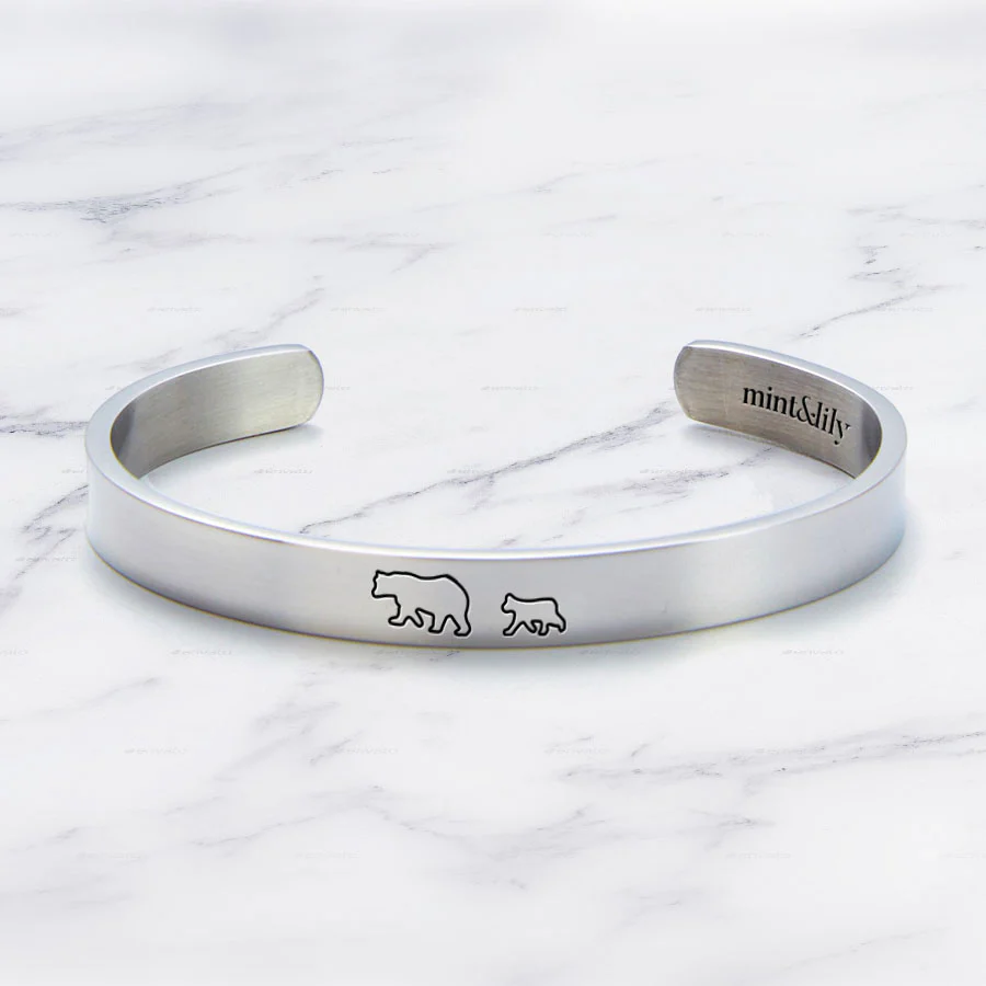 Mama Bear & Her Baby Bears Engraved Cuff Bracelet - Image 30