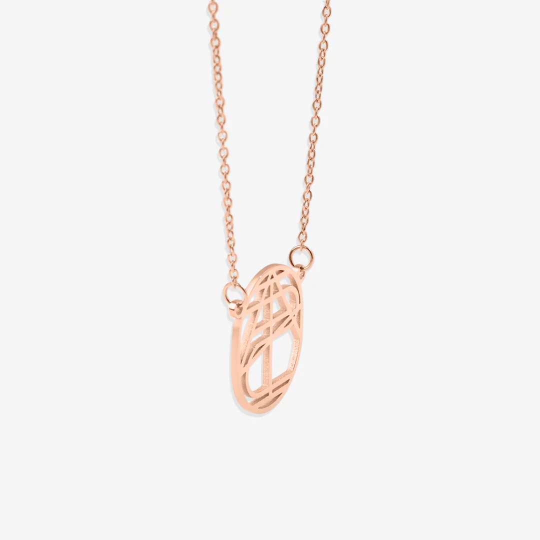 Circular Minimalist Monogram Name Necklace - Image 8