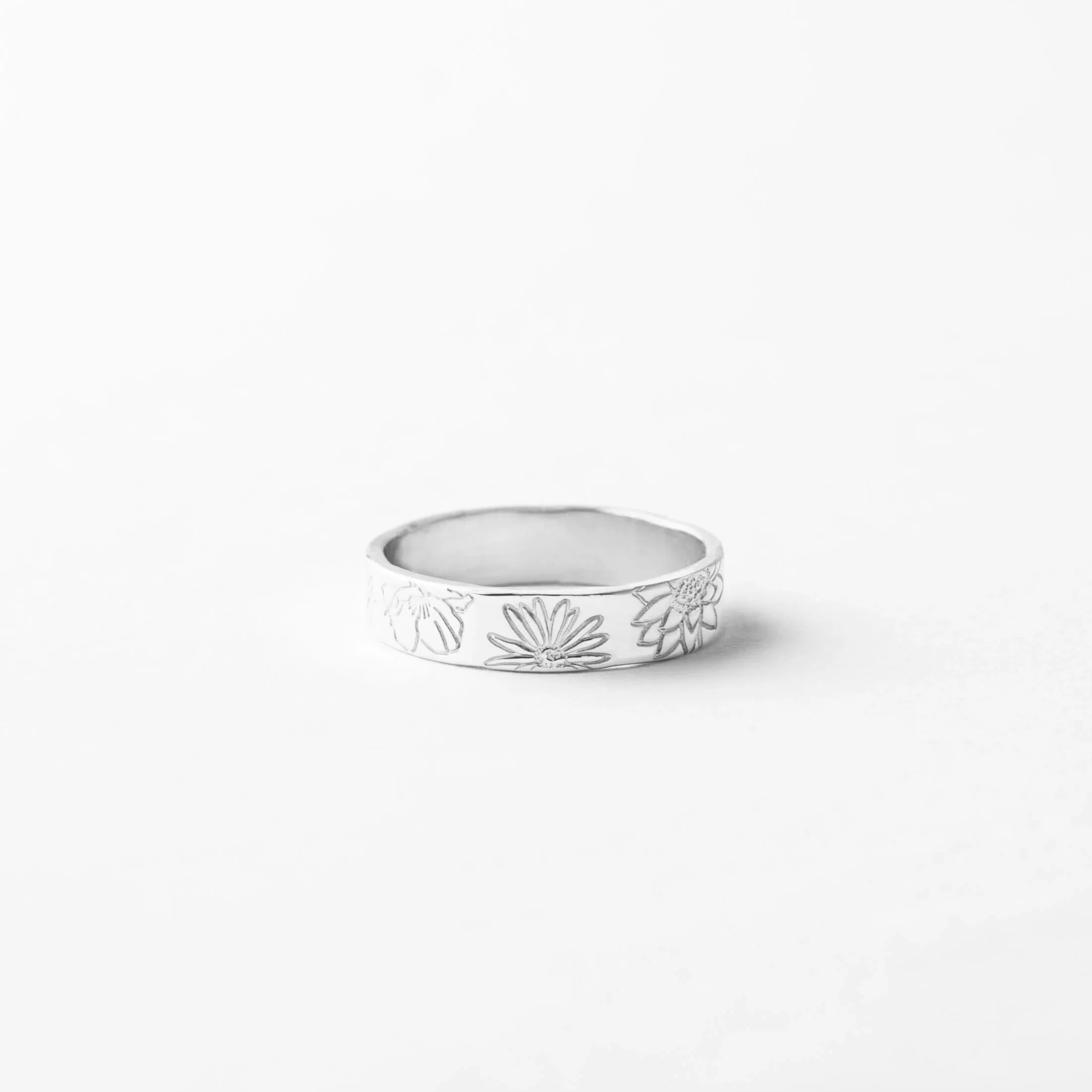 Personalized Stamped Flower Ring - Image 18
