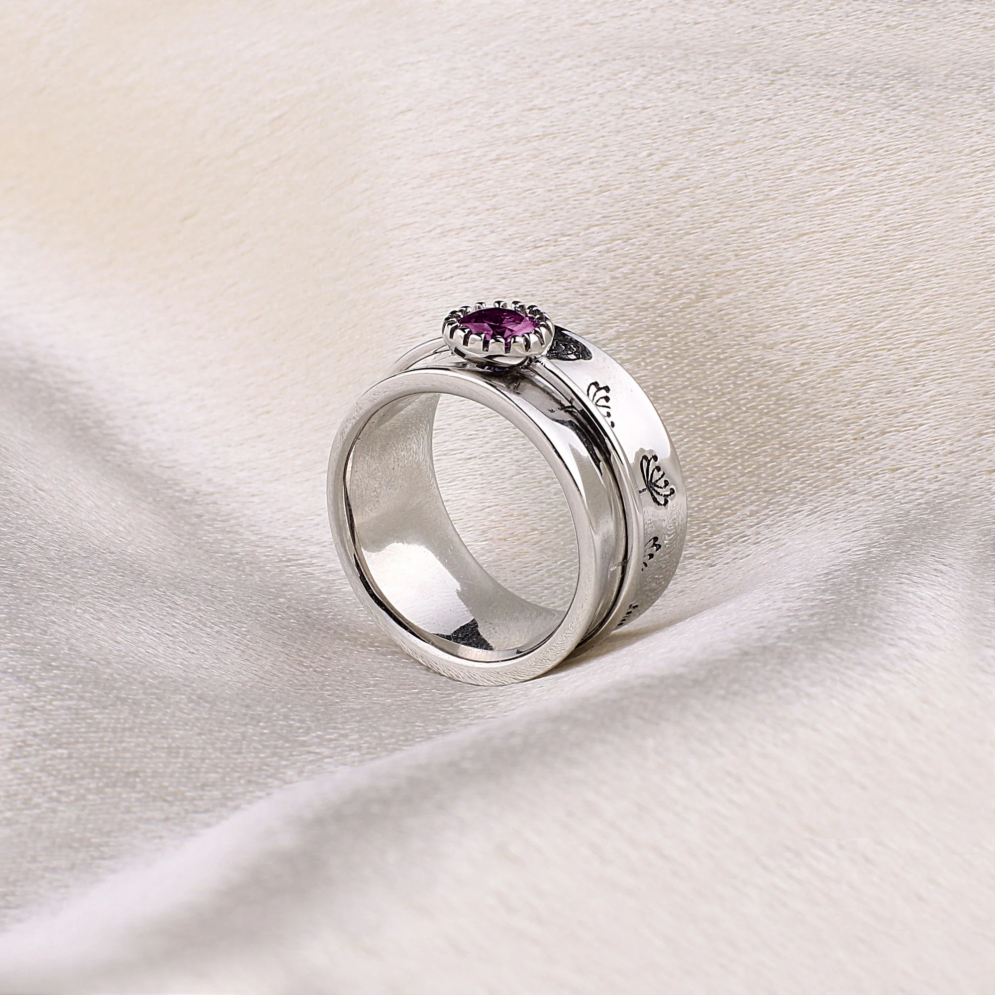Silver Dandelion Birthstone Spinning Fidget Ring - Image 33