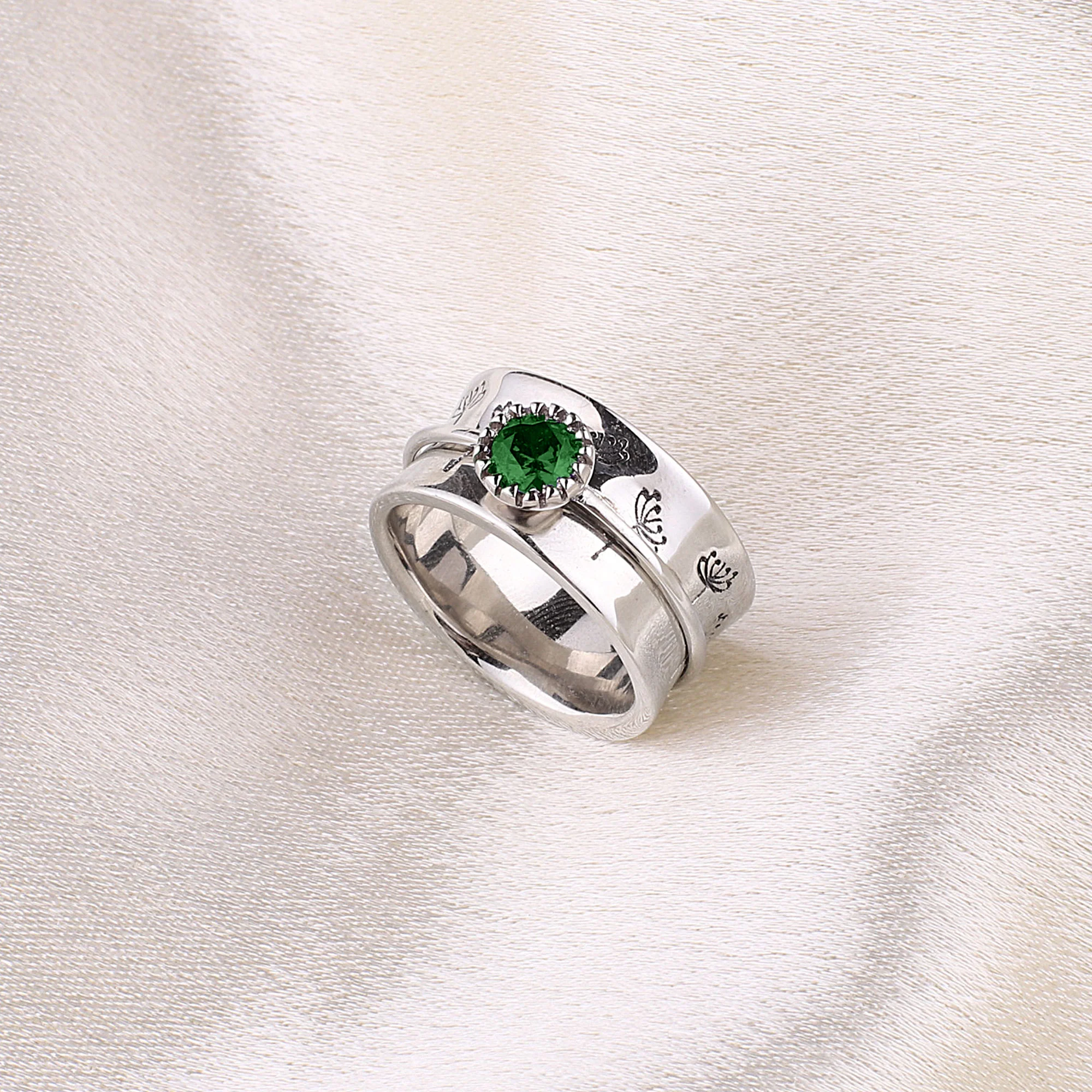 Silver Dandelion Birthstone Spinning Fidget Ring - Image 52