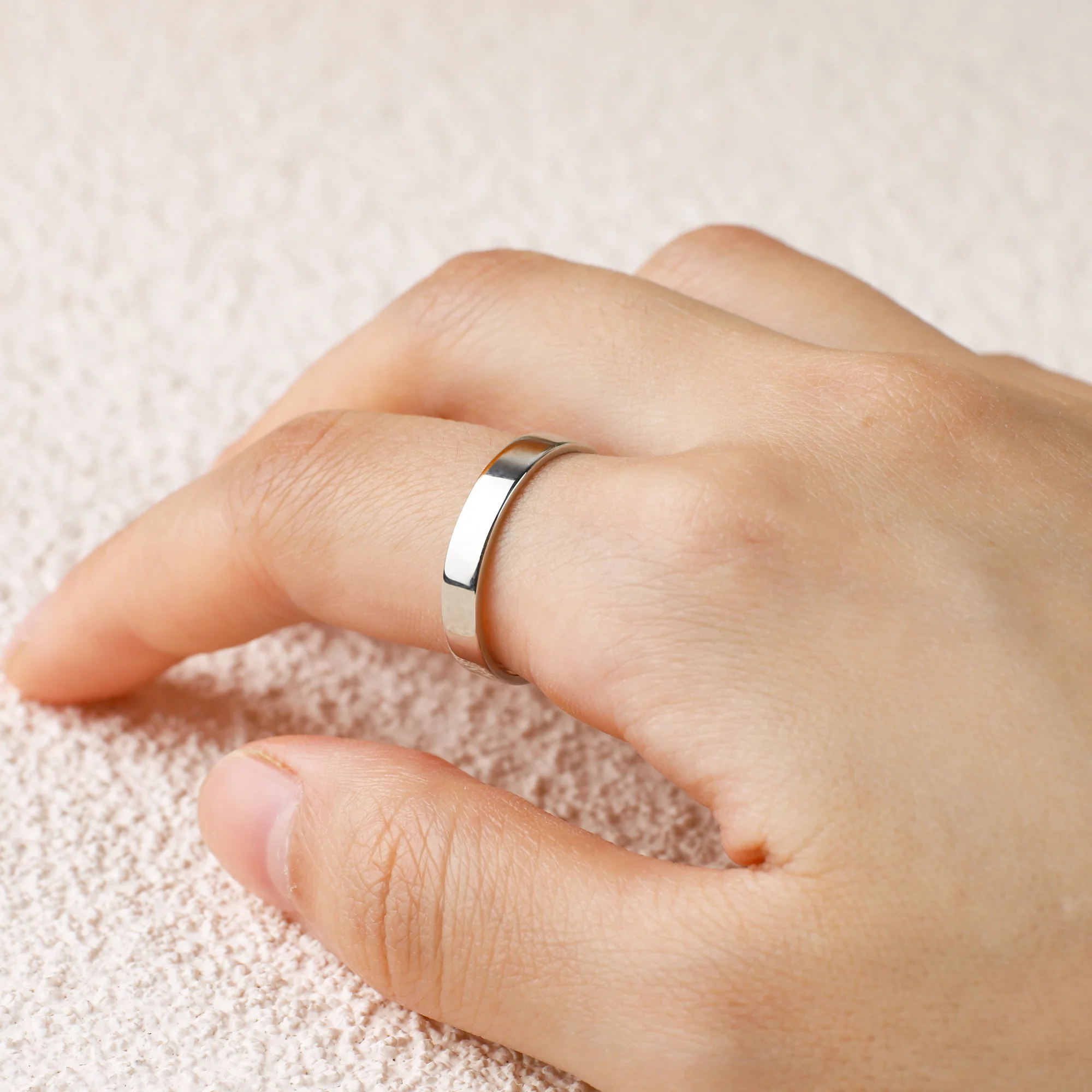 The Timeless Band Ring - Image 15