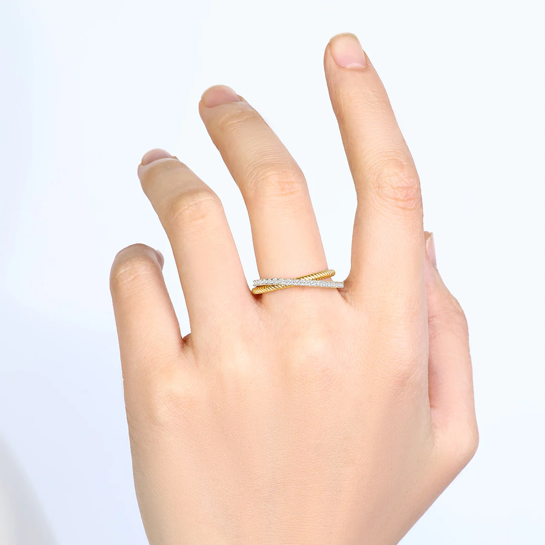 Twisted Interlocking Diamond Band - Image 9